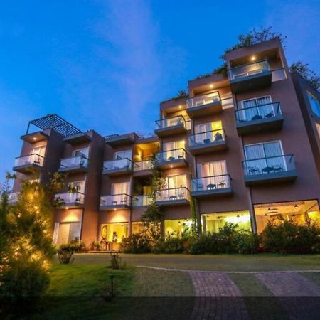 Skyloft Kandy By Aaradhya Exterior foto